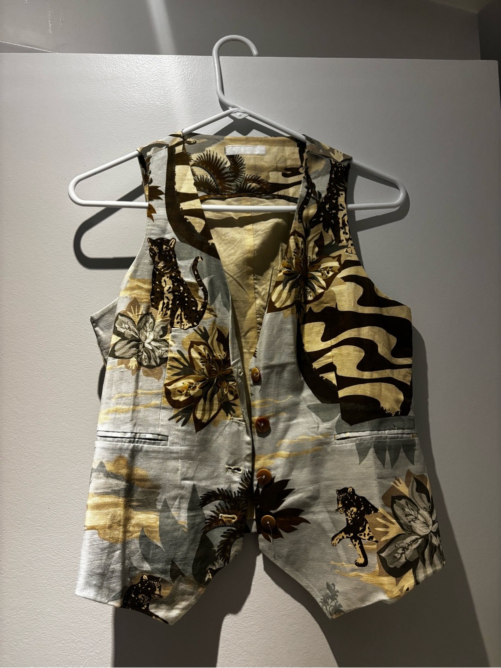 La Sureñas Tropical Leopard Print Linen Vest in Yellow & Brown